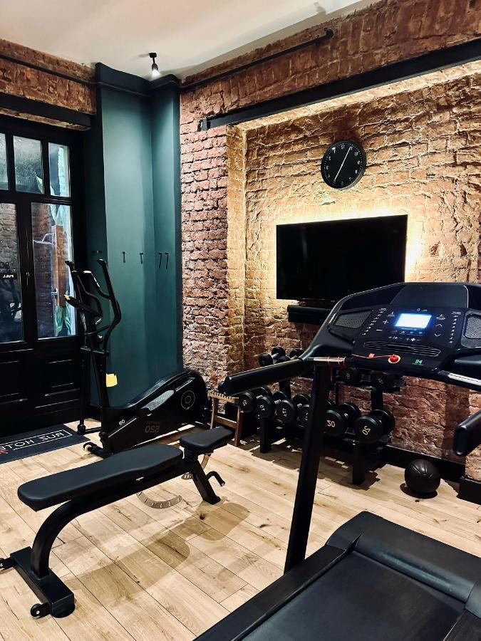 Ruz Hotels Истанбул Екстериор снимка The gym at the hotel